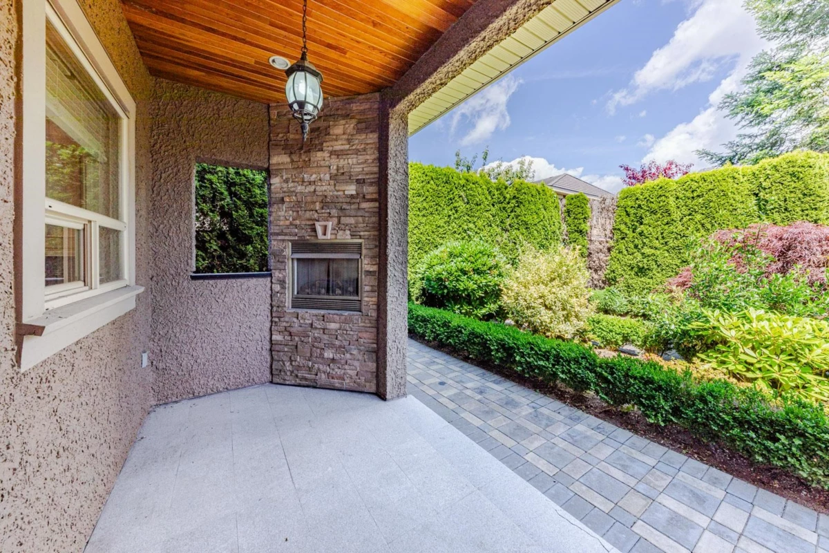 Laundry Room Photo of 5628 Gibbons Drive, Richmond, BC