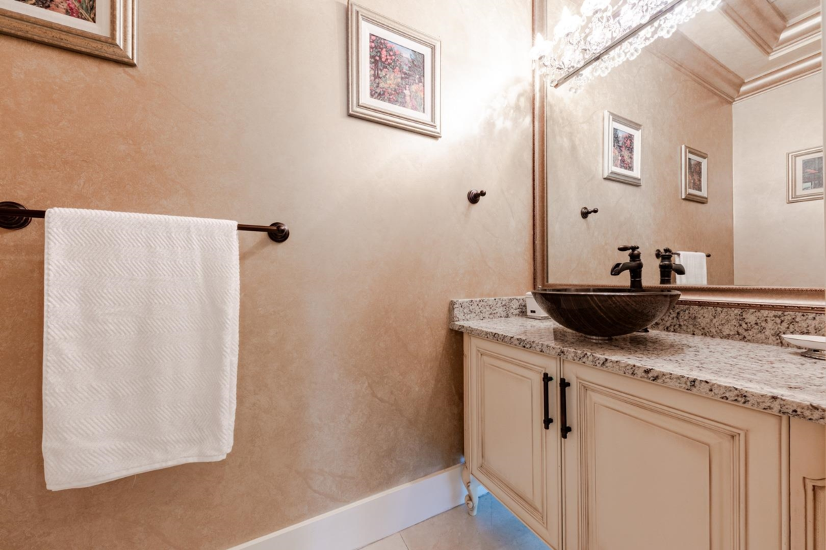 Powder Room Photo of 5628 Gibbons Drive, Richmond, BC