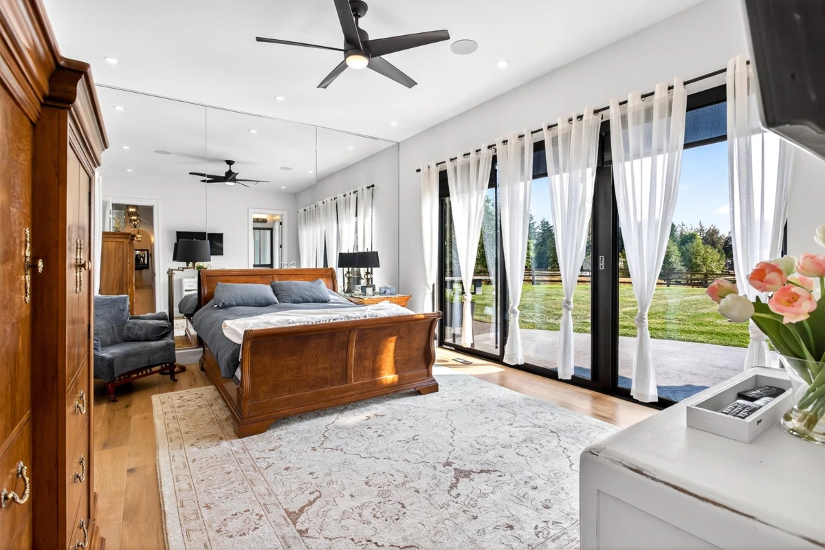 Basement Recreation Room Photo of 3163 256 Street, Langley, BC