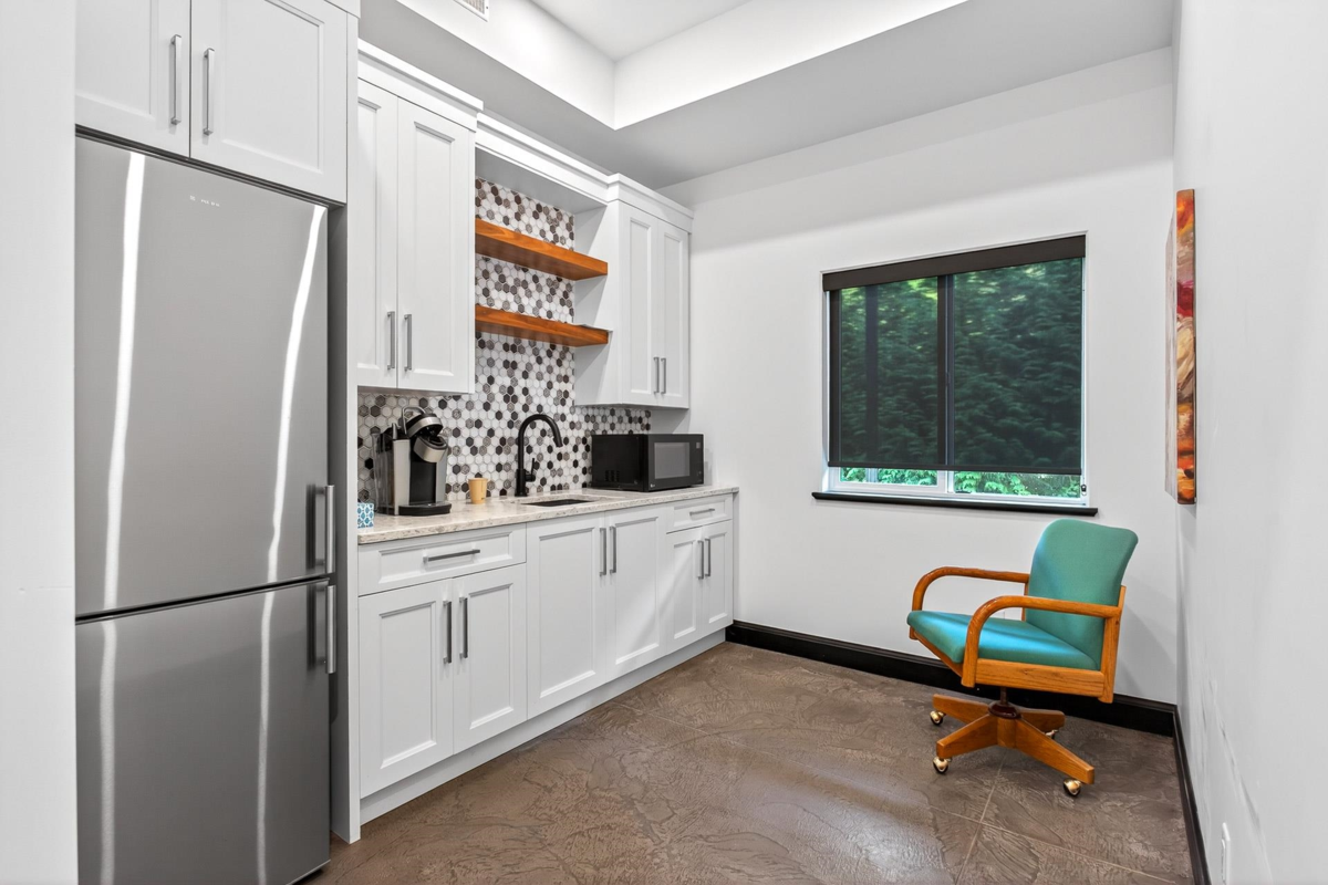 Hot Tub / Spa Photo of 3163 256 Street, Langley, BC