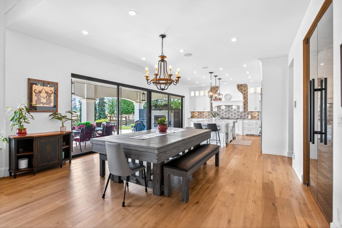 Kitchen Island Photo of 3163 256 Street, Langley, BC