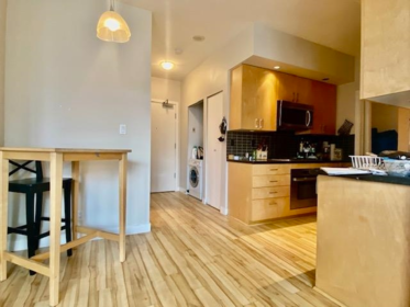 1104 1050 Smithe Street, Vancouver, BC, Vancouver — Apartment/Condo for sale