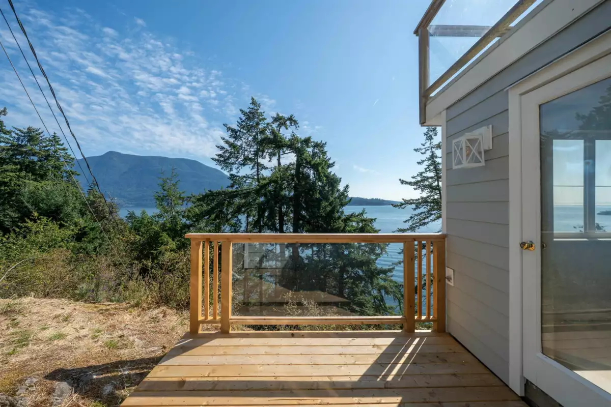Hot Tub / Spa Photo of 1485 Webb Road, Bowen Island, BC