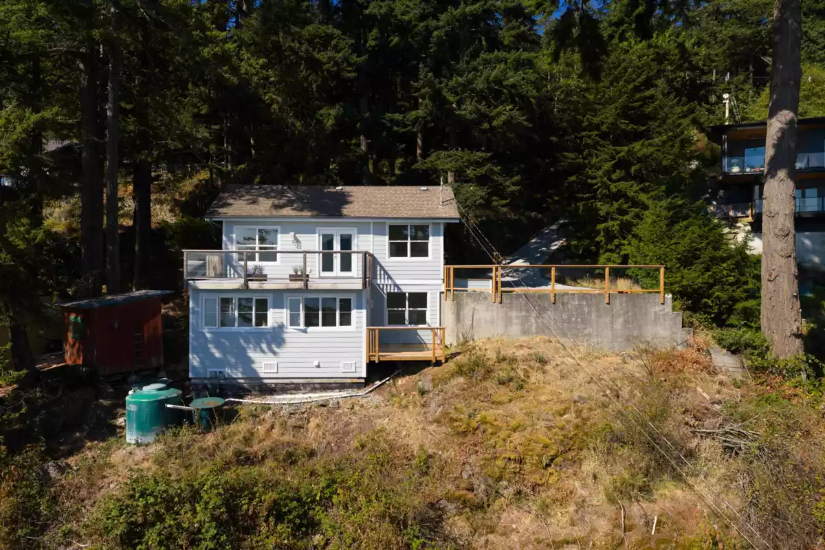 Outdoor Kitchen Photo of 1485 Webb Road, Bowen Island, BC