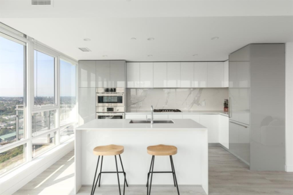 Breakfast Nook Photo of 3805 2085 Skyline Court, Burnaby, BC