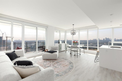 3805 2085 Skyline Court, Burnaby, BC, Burnaby — Apartment/Condo for sale