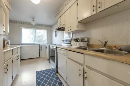 105 9473 Prince Charles Boulevard, Surrey, BC, Surrey — Townhouse for sale