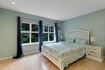 Bedroom 2 Photo of 218 12088 66 Avenue, Surrey, BC