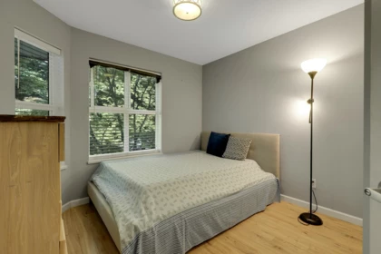 Bedroom 4 Photo of 218 12088 66 Avenue, Surrey, BC