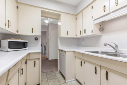 Breakfast Nook Photo of 308 32040 Peardonville Road, Abbotsford, BC