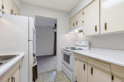 Primary Bedroom Photo of 308 32040 Peardonville Road, Abbotsford, BC