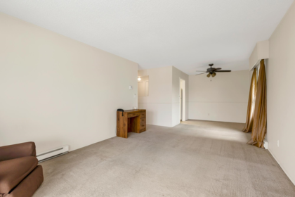 Walk-In Closet Photo of 308 32040 Peardonville Road, Abbotsford, BC