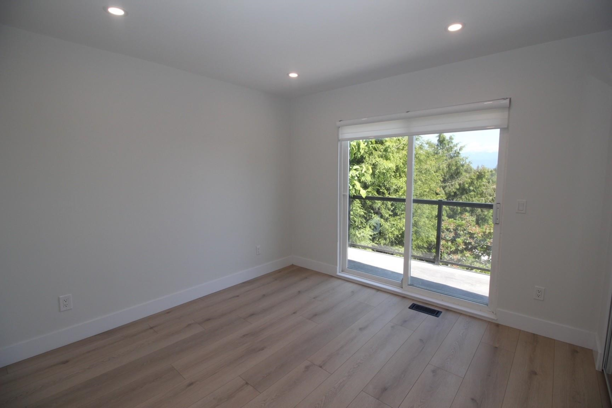 Breakfast Nook Photo of 2076 Clare Place, Port Coquitlam, BC