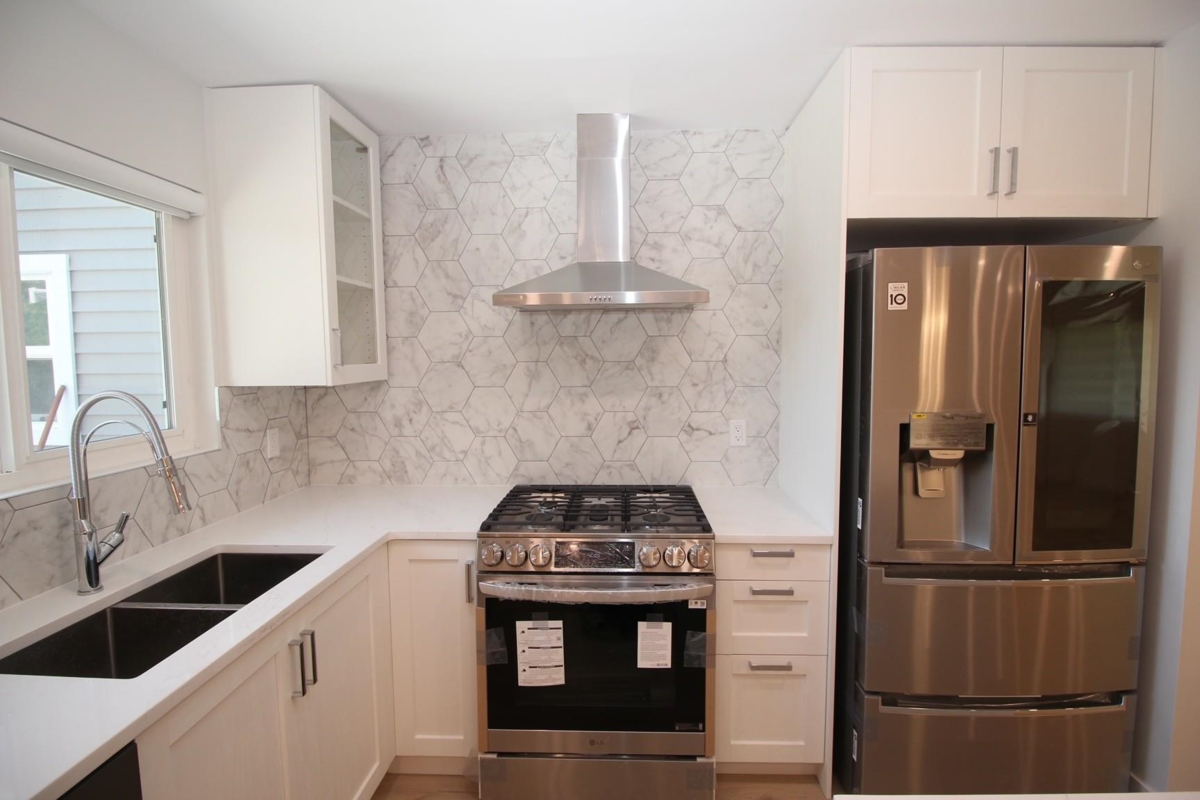 Family Room Photo of 2076 Clare Place, Port Coquitlam, BC