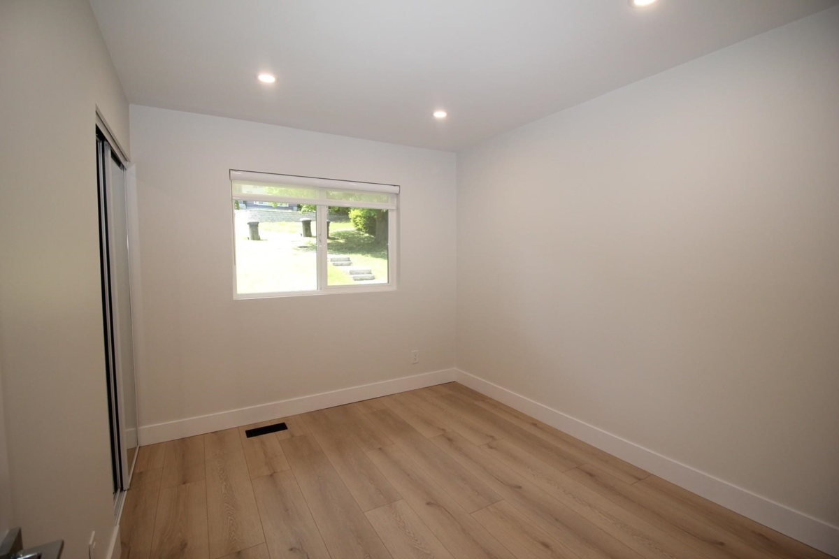 Powder Room Photo of 2076 Clare Place, Port Coquitlam, BC