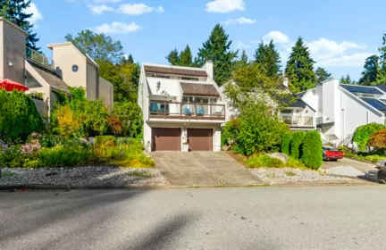 483 San Remo Drive, Port Moody, BC, Port Moody — Single Family Residence for sale