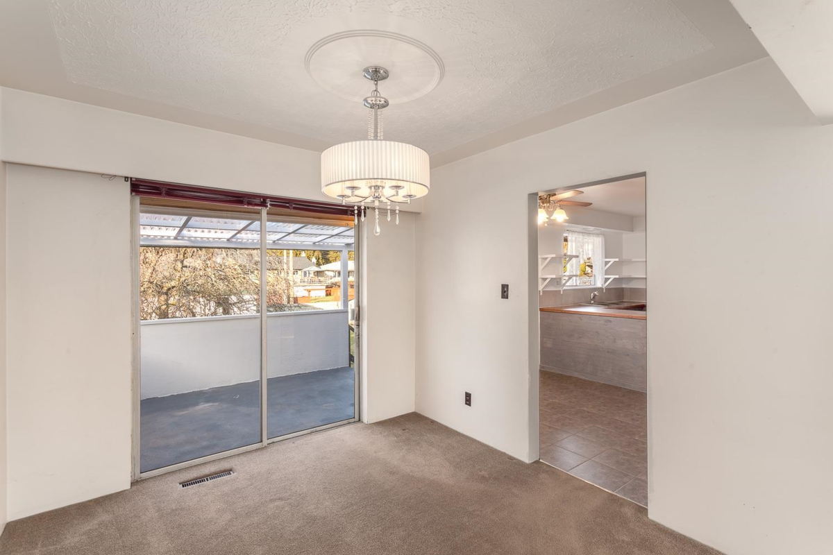 Loft / Bonus Room Photo of 342 E 18th Street, North Vancouver, BC