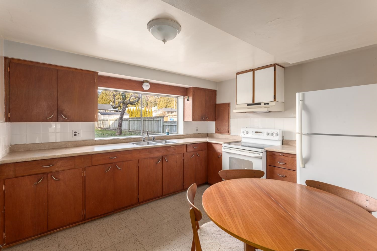 Outdoor Deck Photo of 342 E 18th Street, North Vancouver, BC