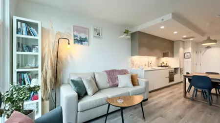 210 8181 Chester Street, Vancouver, BC, Vancouver — Apartment/Condo for sale