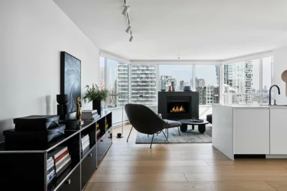 1601 1003 Pacific Street, Vancouver, BC, Vancouver — Apartment/Condo for sale