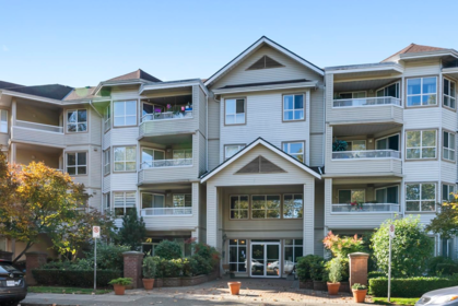 313 8139 121a Street, Surrey, BC, Surrey — Apartment/Condo for sale