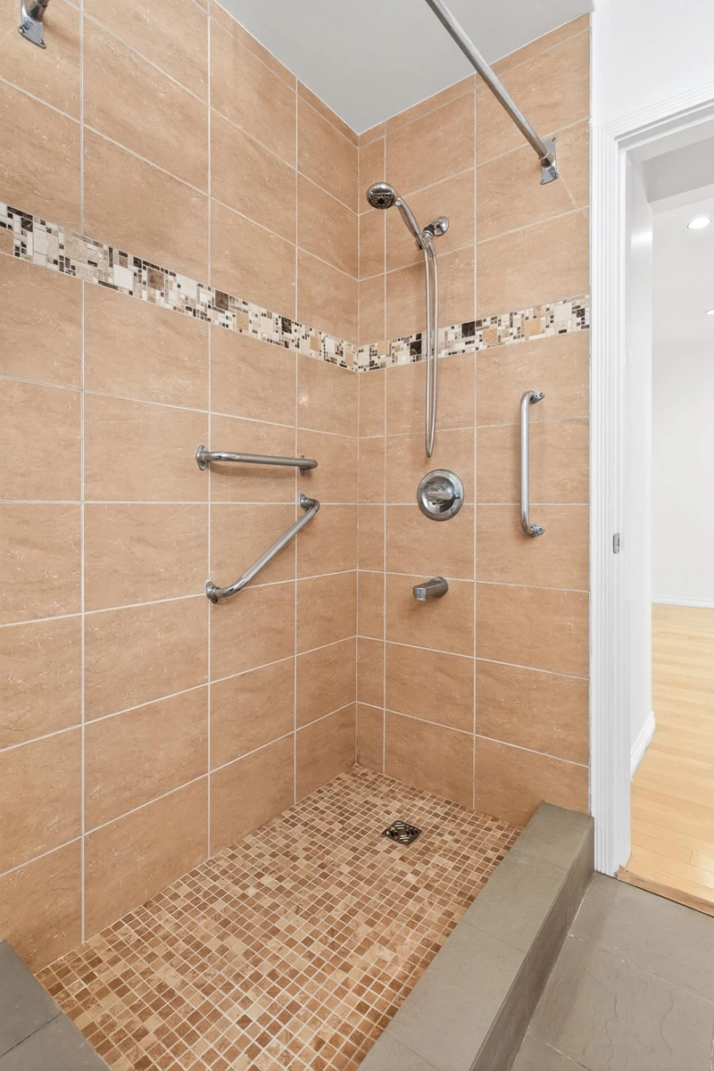 Front Yard Photo of 6748 Chateau Court, Delta, BC