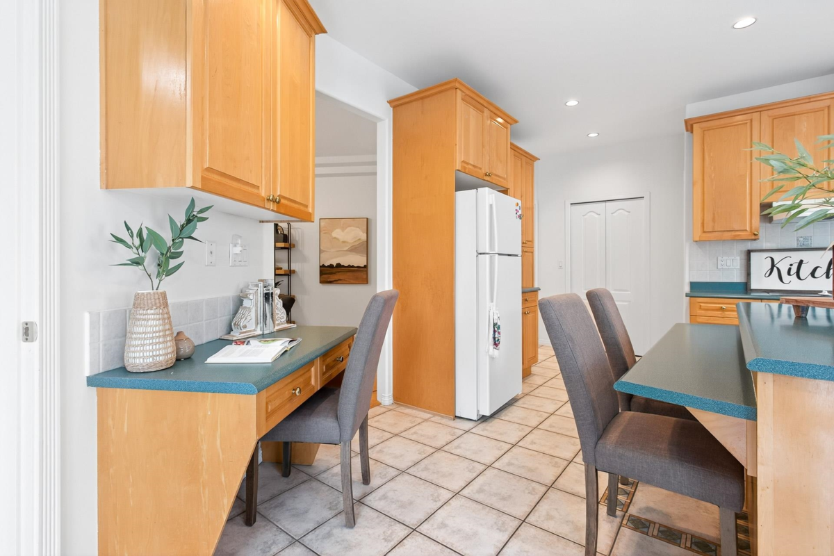 Guest Bathroom Photo of 6748 Chateau Court, Delta, BC