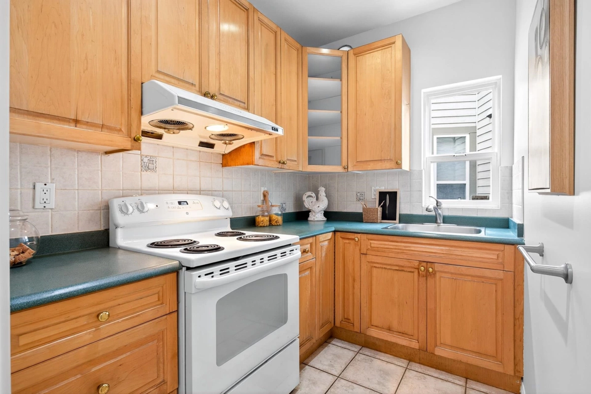 Powder Room Photo of 6748 Chateau Court, Delta, BC