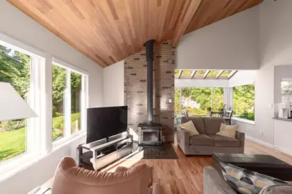 4132 Virginia Crescent, North Vancouver, BC, North Vancouver — Single Family Residence for sale