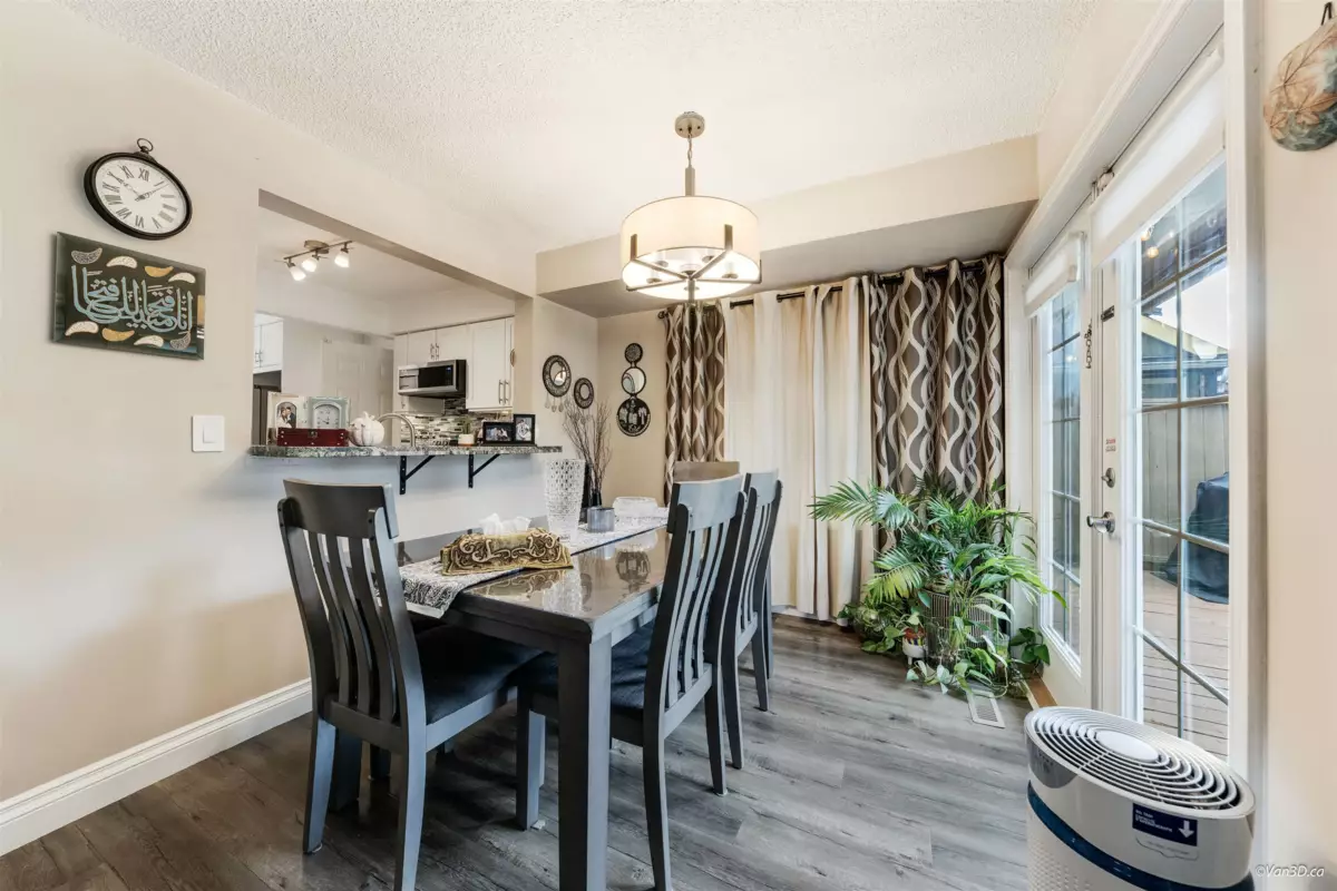 Walk-In Closet Photo of 3010 Firbrook Place, Coquitlam, BC