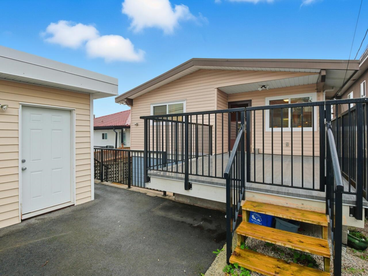Hallway Photo of 4767 Union Street, Burnaby, BC