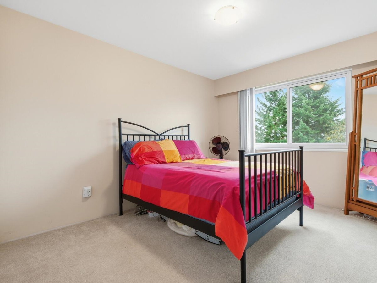 Walk-In Closet Photo of 4767 Union Street, Burnaby, BC