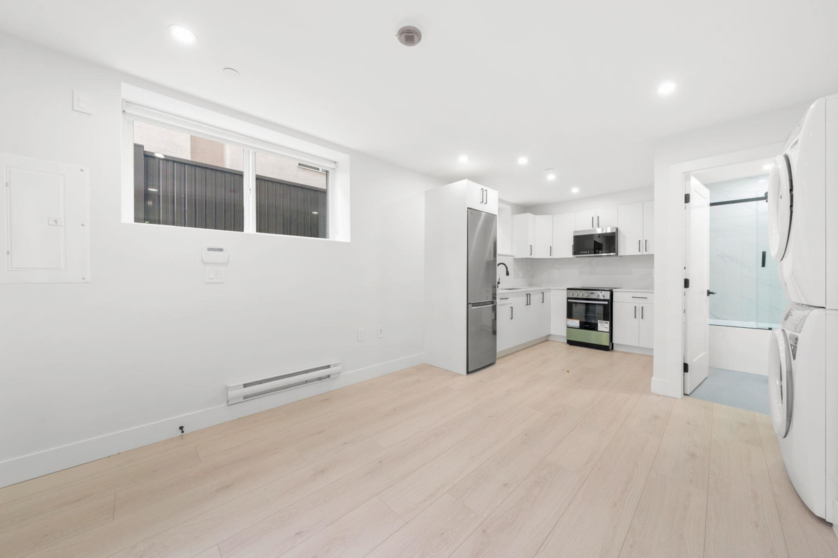 Loft / Bonus Room Photo of 1 3274 E 44th Avenue, Vancouver, BC