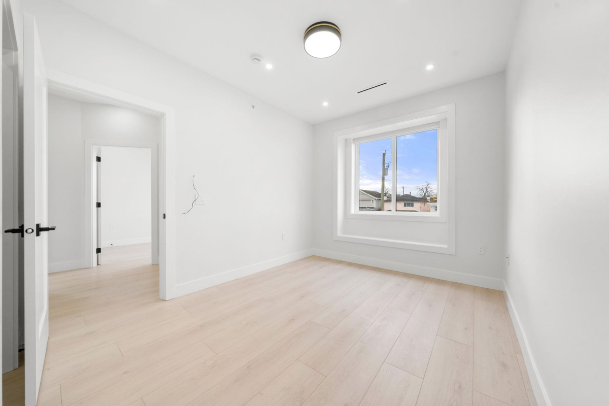 Street View Photo of 1 3274 E 44th Avenue, Vancouver, BC