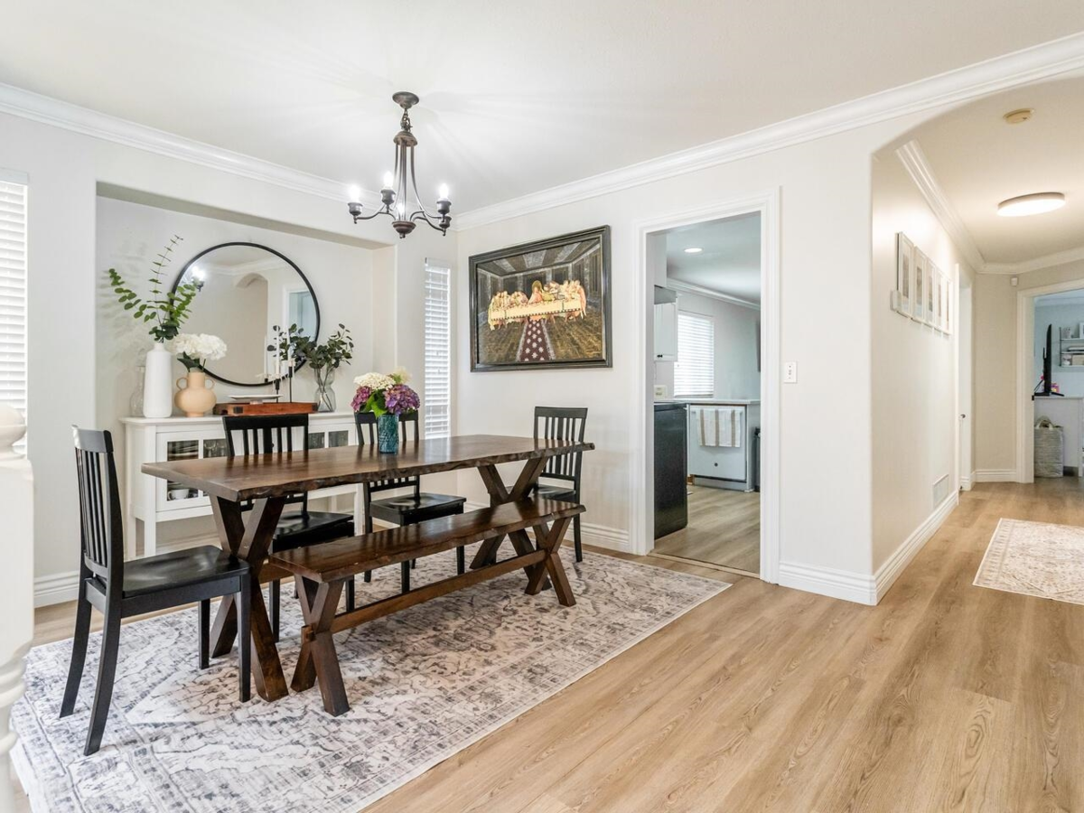 Kitchen Photo of 1986 Fraser Avenue, Port Coquitlam, BC