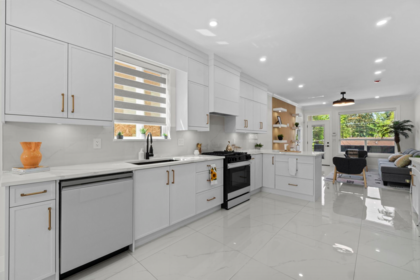 8073 18th Avenue, Burnaby, BC