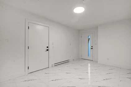 Hallway Photo of 6 2360 Crescent Way, Abbotsford, BC