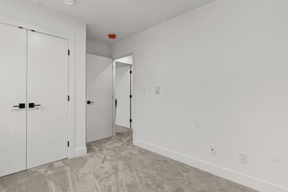 Walk-In Closet Photo of 6 2360 Crescent Way, Abbotsford, BC
