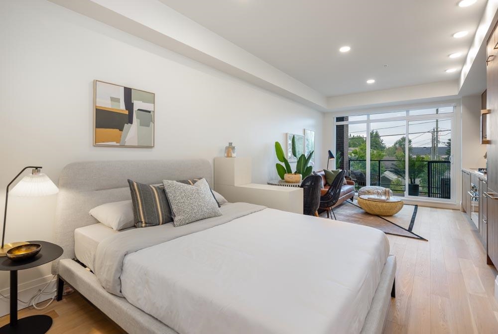 Breakfast Nook Photo of 410 2550 Garden Drive, Vancouver, BC