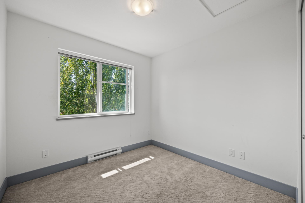 Breakfast Nook Photo of 65 19433 68 Avenue, Surrey, BC