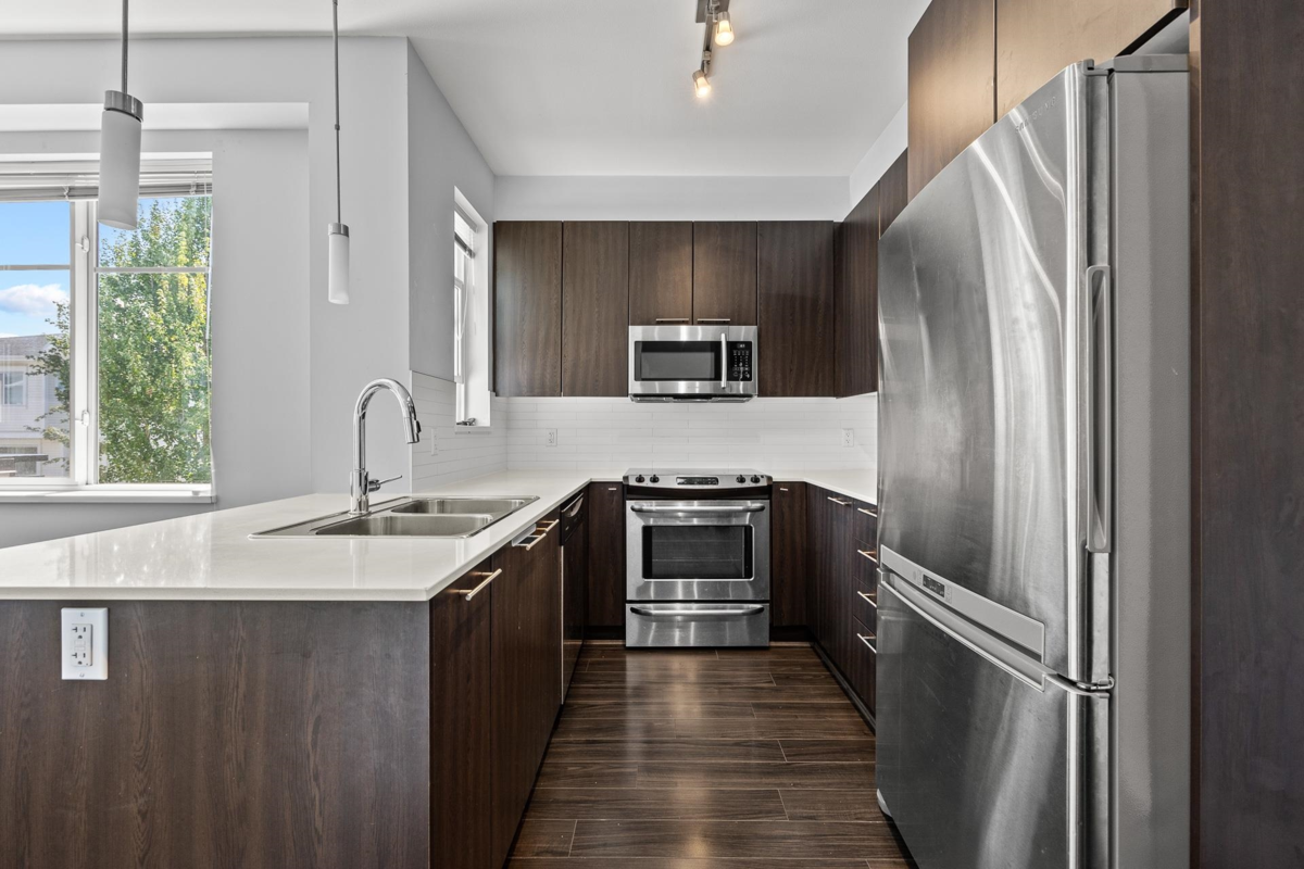 Hallway Photo of 65 19433 68 Avenue, Surrey, BC