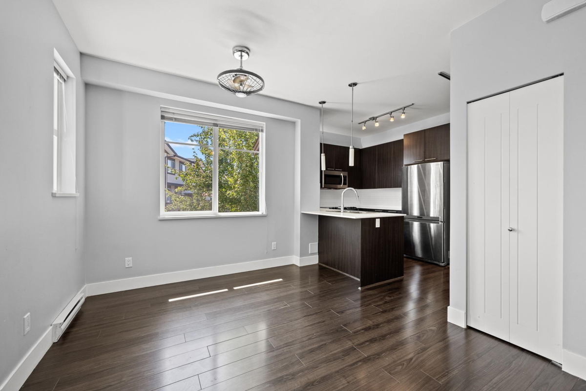 Laundry Room Photo of 65 19433 68 Avenue, Surrey, BC