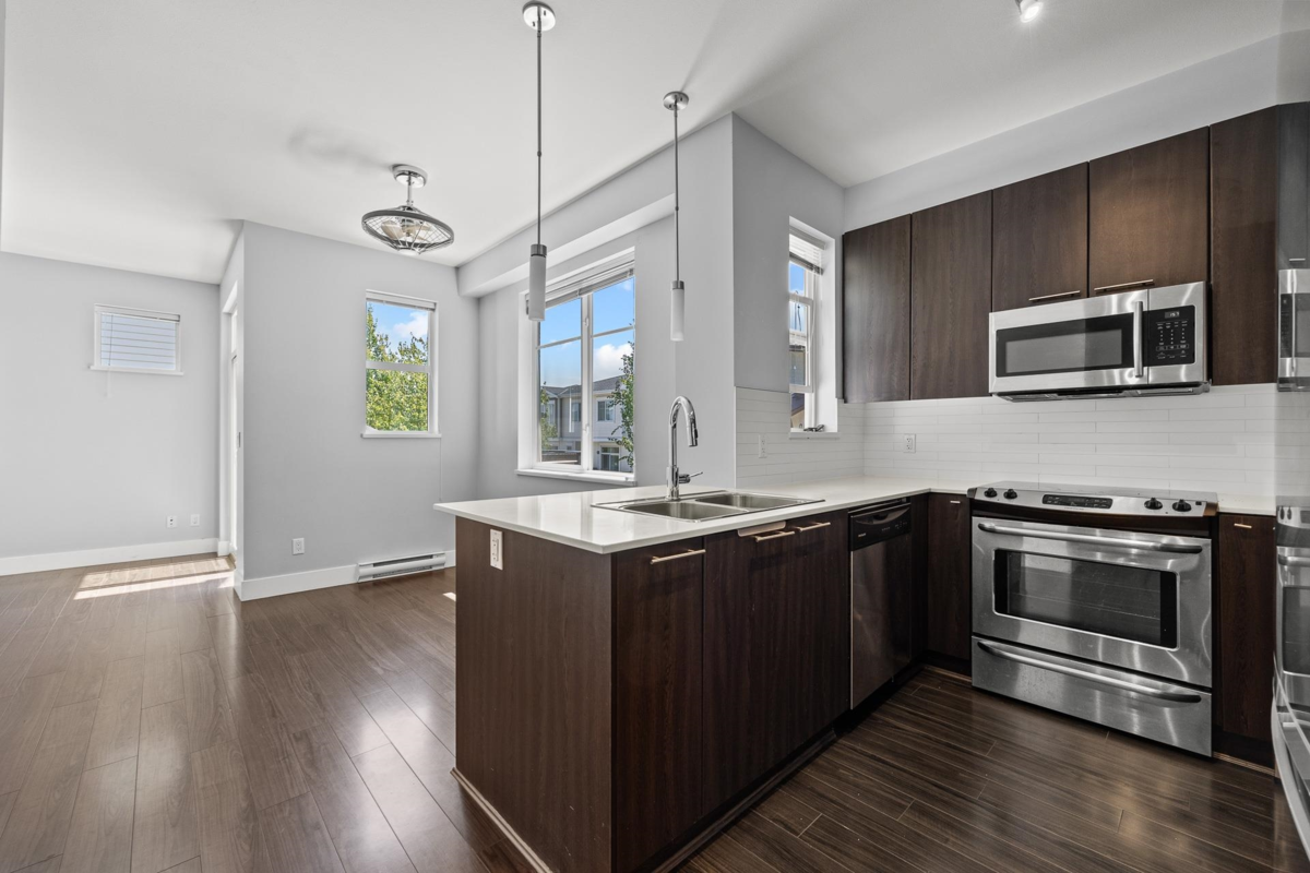 Staircase Photo of 65 19433 68 Avenue, Surrey, BC