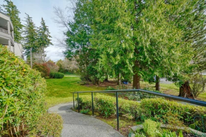 Hot Tub / Spa Photo of 203 1740 Southmere Crescent, Surrey, BC