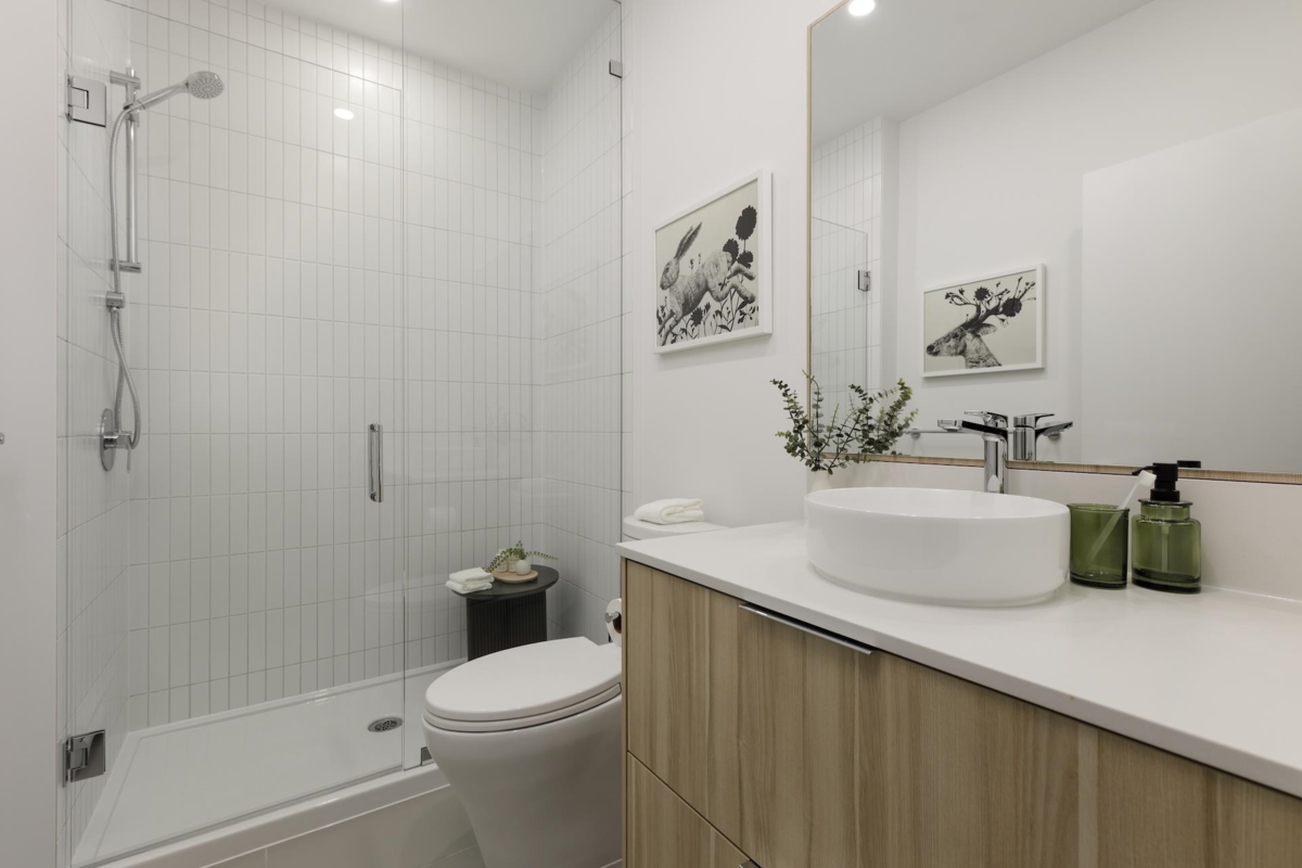 Bedroom 3 Photo of 204 2450 Garden Drive, Vancouver, BC