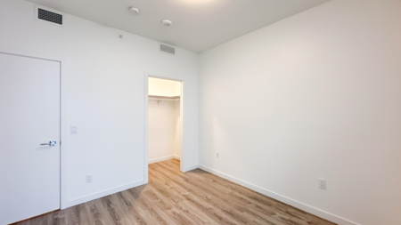 Guest Bathroom Photo of 5001 680 Quayside Drive, New Westminster, BC