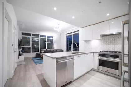 201 3581 NE Kent Avenue, Vancouver, BC, Vancouver — Apartment/Condo for sale