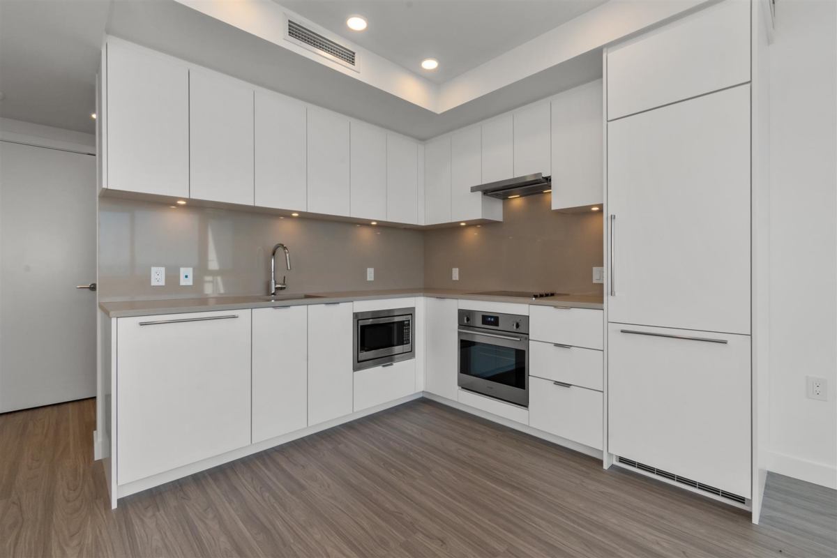 Dining Area Photo of 2312 13675 107a Avenue, Surrey, BC