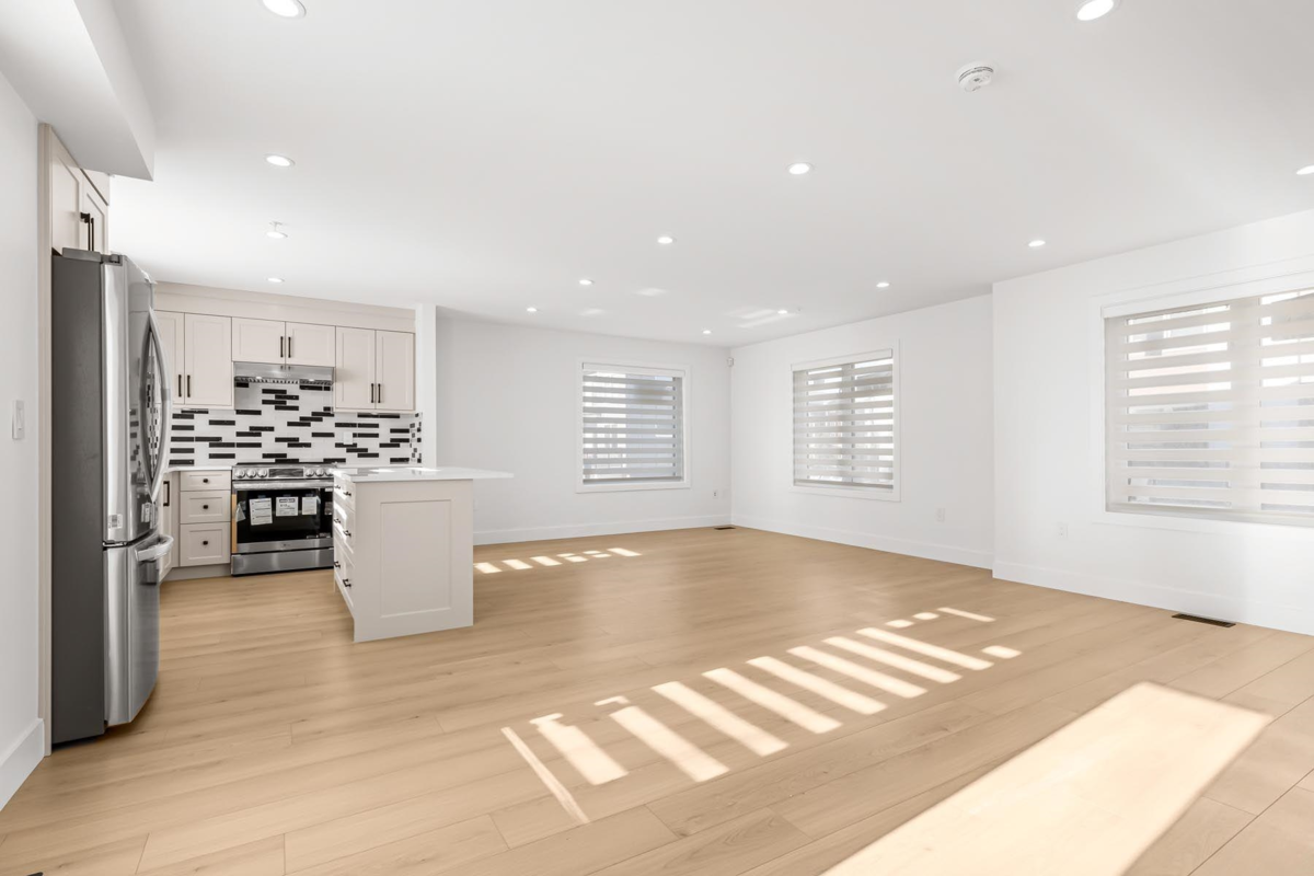 Breakfast Nook Photo of 6 22348 48 Avenue, Langley, BC