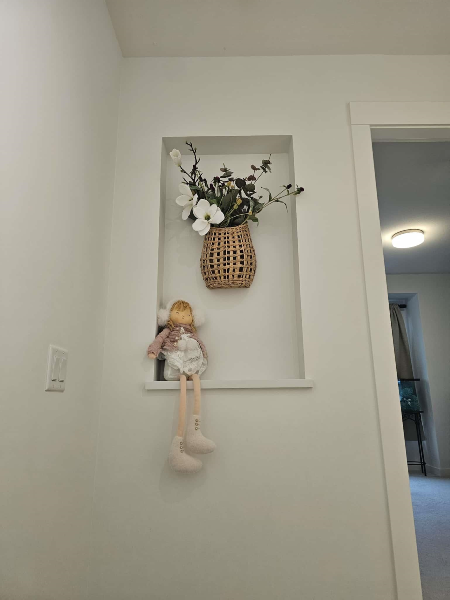 Family Room Photo of 14 16260 23a Avenue, Surrey, BC